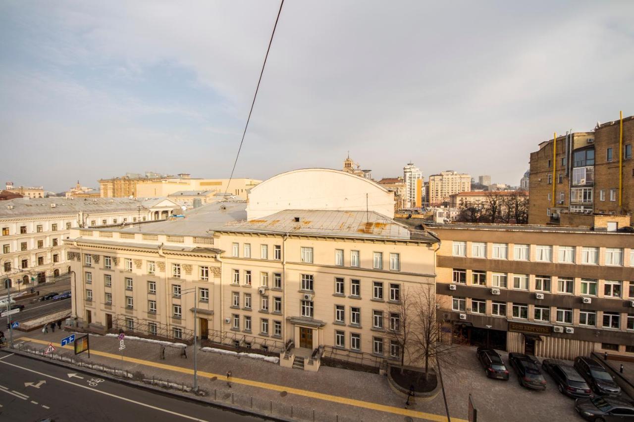 Дизайнерські Апартаменти У Центрі Біля Цуму Kiev Buitenkant foto